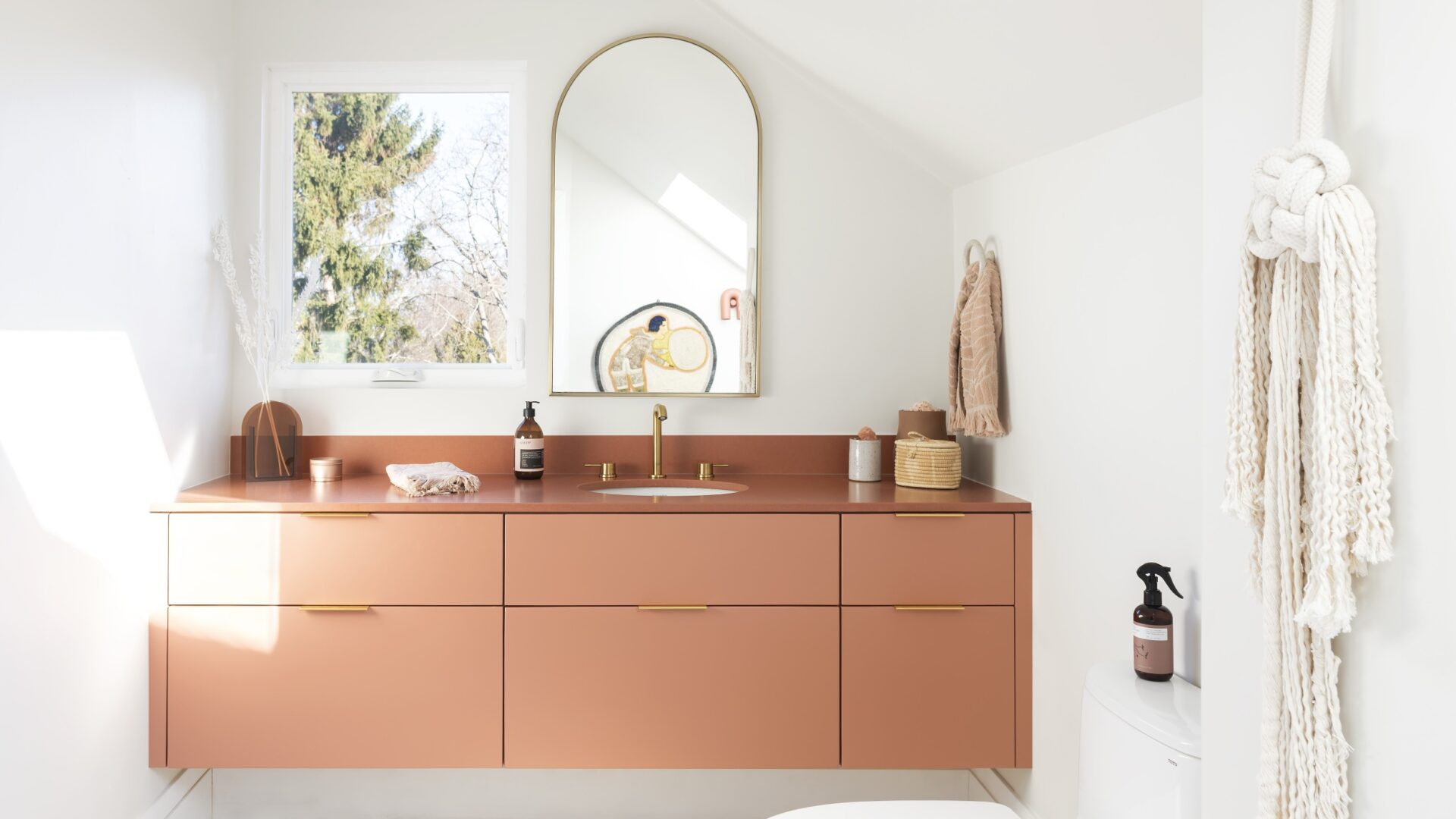 Columbia Cabinets | Home | custom cabinetry designed for life | view 3 | Bathroom Cabinetry