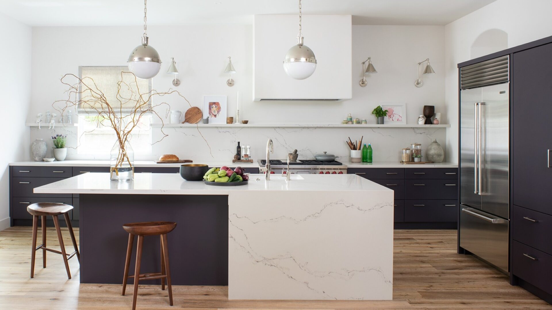 Columbia Cabinets | Home | custom cabinetry designed for life | view 5 | Modern Kitchen with Two-Toned Cabinetry